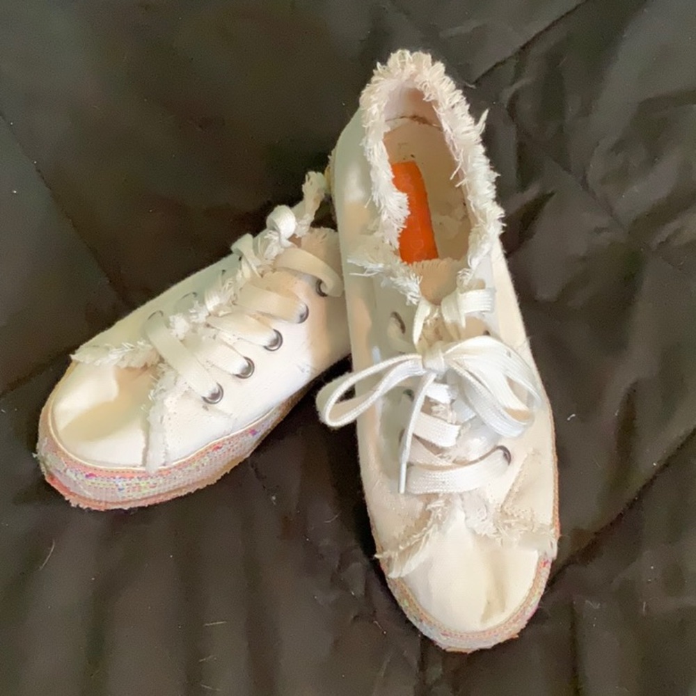 Rocket dog cream shoes